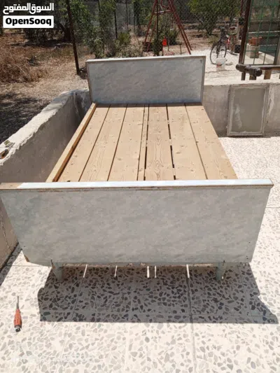 تخت مستعمل مفرد ونص 3