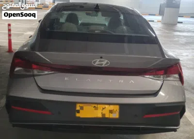 Hyundai Elantra GLS 3