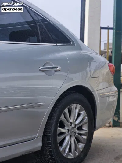 Hyundai Azera Standard 4
