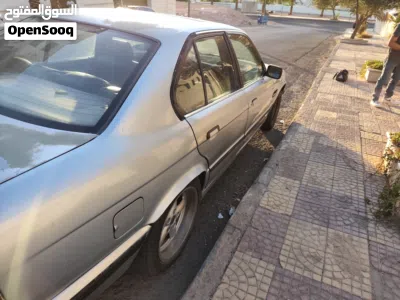 بي ام دبليو الفئة 5 520 3