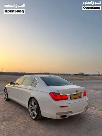 BMW 7 Series 740i Sedan 4