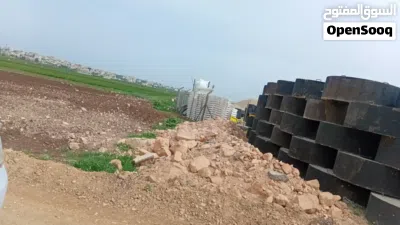 ارض للبيع اربد حكما شارع عمان حوض المنظار 3