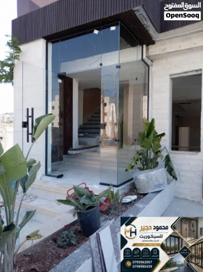 واجهات سيكوريت زجاج محلات أبواب سيكوريت جاهزون للتركيب الفوري والصيانة الطارئة لواجهات المحلات.. 4