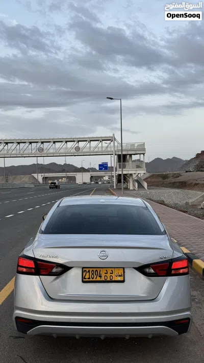 نيسان التيما SV 4