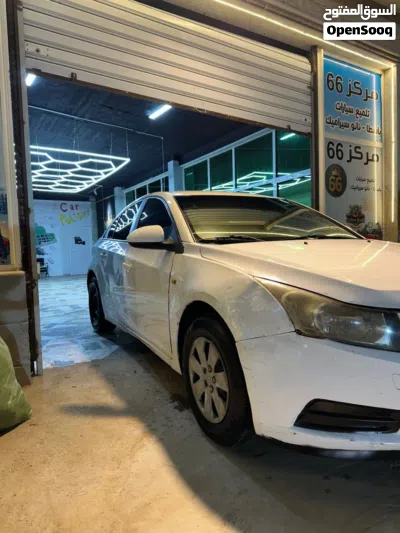 Chevrolet Cruze LS 2