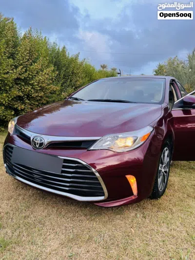 Toyota Avalon XLE 2