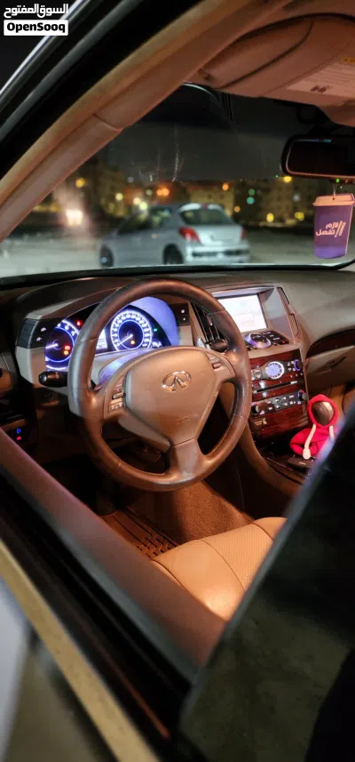 Infiniti G25 4