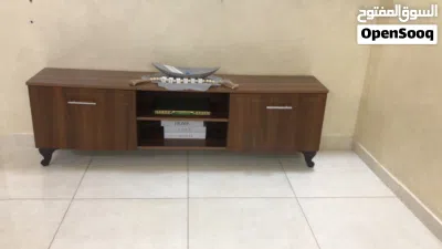 طاوله وسط مع طاوله تلفزيون ورف عدد 2 3