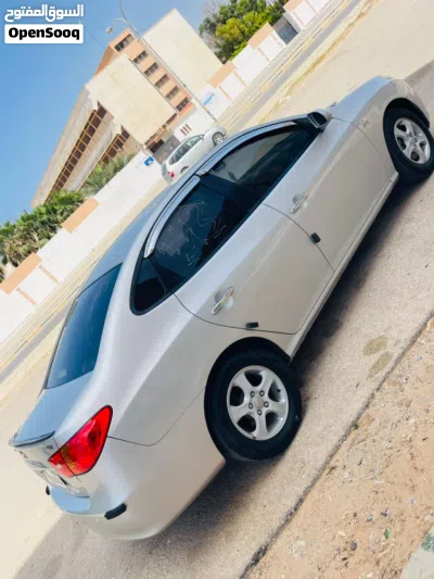 هيونداي افانتي Limited 3