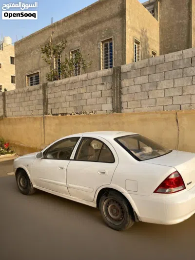 Nissan Sunny Standard 3
