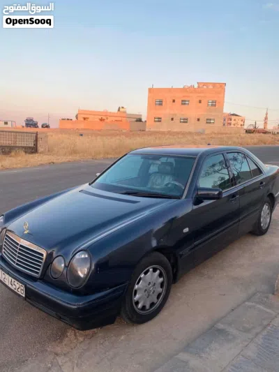مرسيدس بنز الفئة-E E 200 3