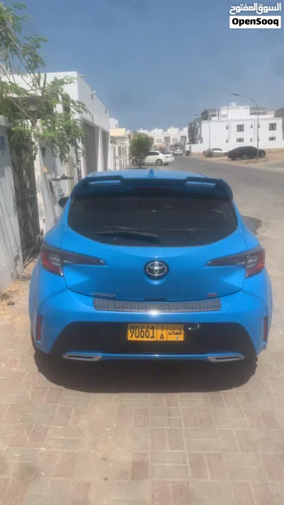 Toyota Corolla LE 2
