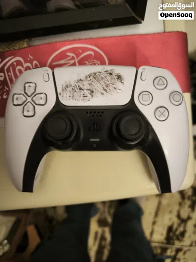 يد playstation 5 بلايستيشن اصليه 2