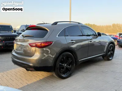 Infiniti FX35 Standard 4