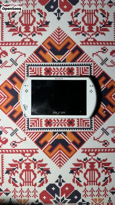 PSP go 14gb fully loaded with games 3