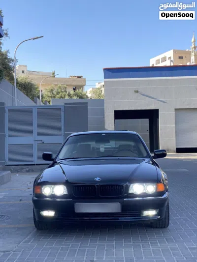 بي ام دبليو اخرى 3