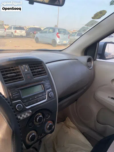Nissan Sunny S 4