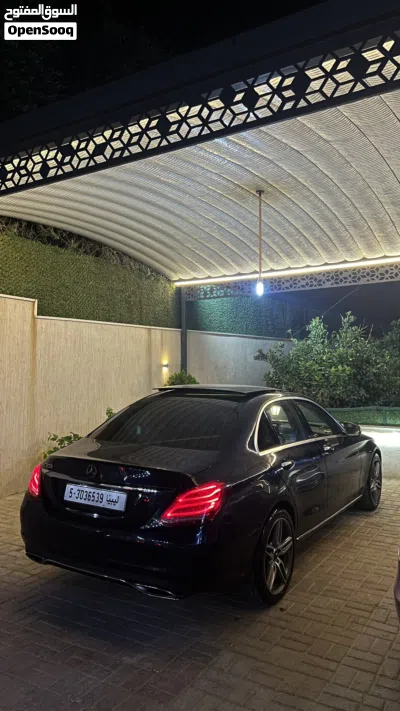 مرسيدس بنز الفئة-C C 300 4