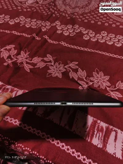 Ipad 9th ايباد جيل تاسع بحالة ممتازة بسعر مغري جدا 4