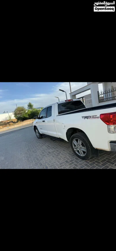 Toyota Tundra SR5 4