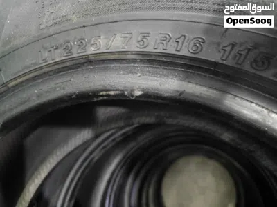 طقم 225/75R16 LT 10PR 4