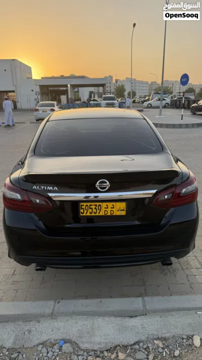 نيسان التيما SR 3