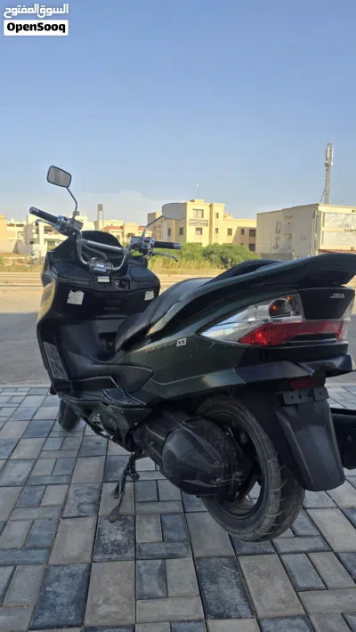 Suzuki Burgman 400 ABS 4
