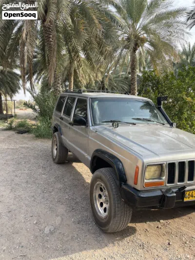 Jeep Cherokee Longitude 2