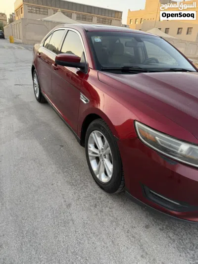 Ford Taurus SEL 3