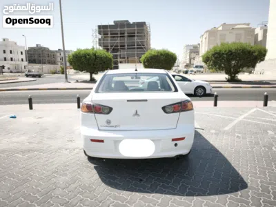 Mitsubishi Lancer ES 2