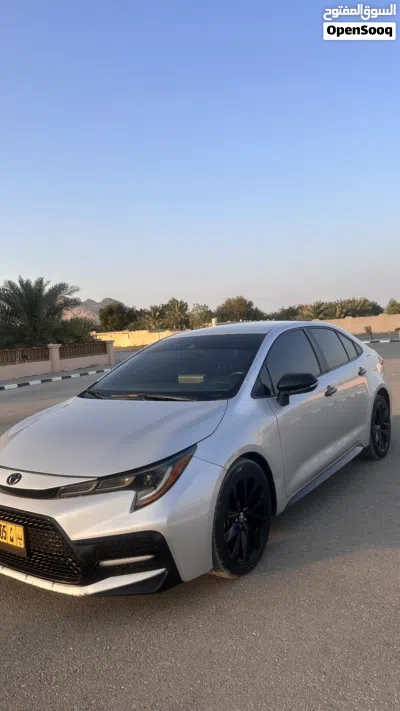 Toyota Corolla SE 3