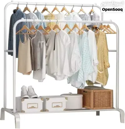 Metal clothes hanger with wheels 4