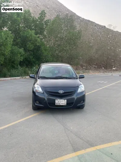 Toyota Yaris E 3