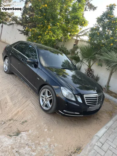 مرسيدس بنز الفئة-E E 300 2