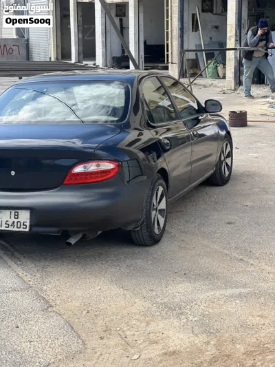 Hyundai Avante Standard 3
