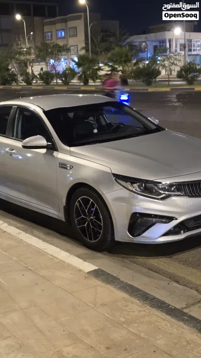 Kia K5 EX 2