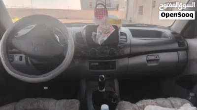 Mitsubishi L200 Standard 4