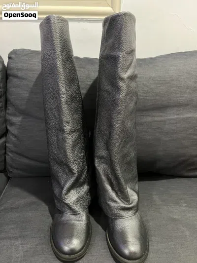 Branded boots 2