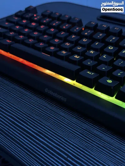Steelseries apex 3 TKL gaming keyboard 4
