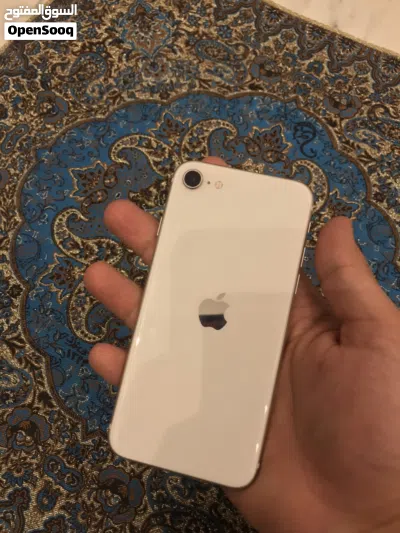 iPhone SE2022 2