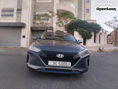Hyundai Ioniq Standard 3