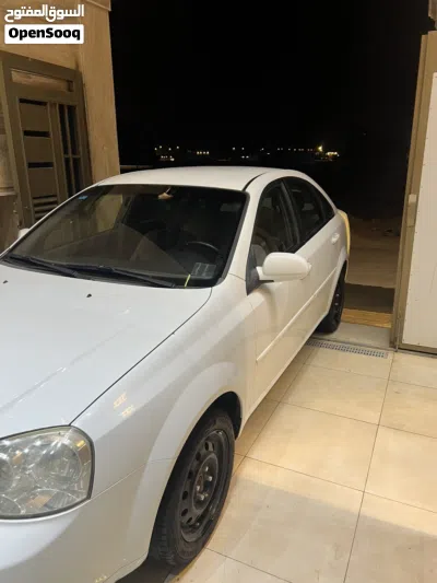 Chevrolet Optra LS 2