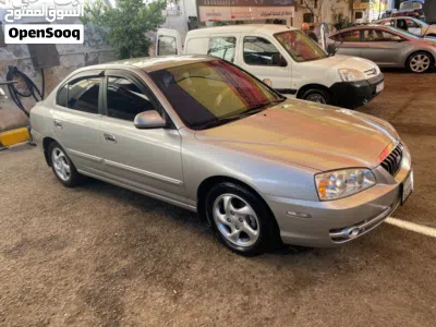 Hyundai Avante Standard 2