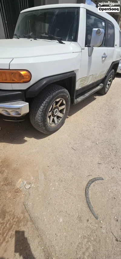 تويوتا FJ GXR 2