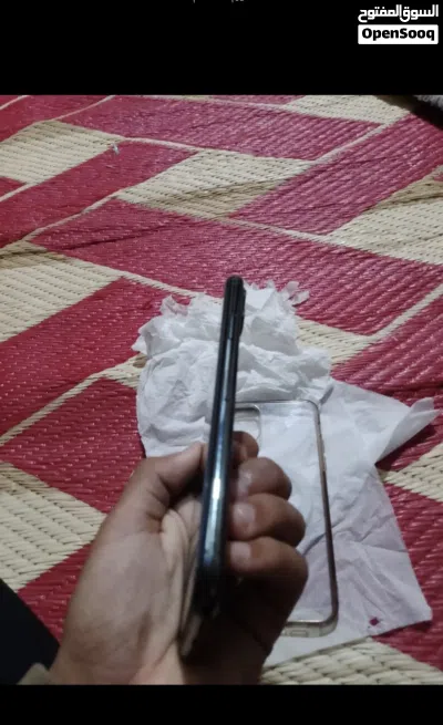 آيفون 11 برو اكس ماكس كأمره مضبوطه 3