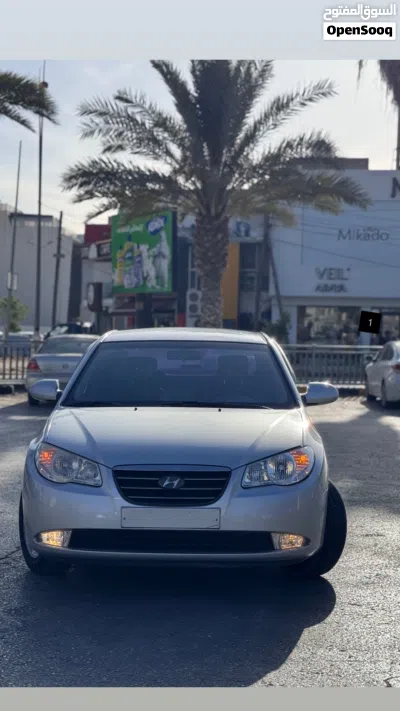 Hyundai Avante SE 3