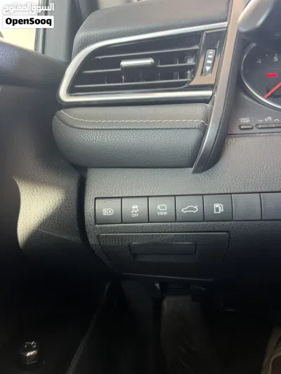 Toyota Camry XSE 3