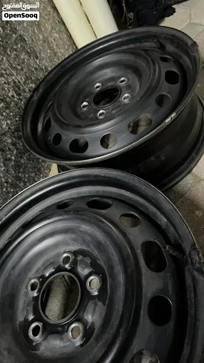 للبيع اطارات و شنابر مقاس 16 بسعر رمزي 2