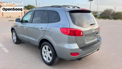 Hyundai Santa Fe Limited 4
