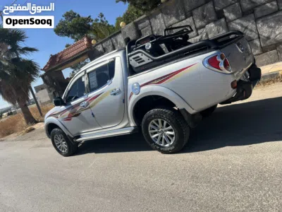 Mitsubishi L200 Double Cab GLX 4